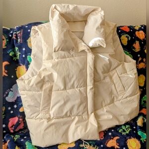 Women's Cream Puffer Vest XXL SnowVaca Resortwear